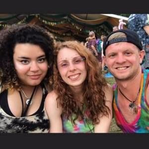 Meet your Posher, Kira